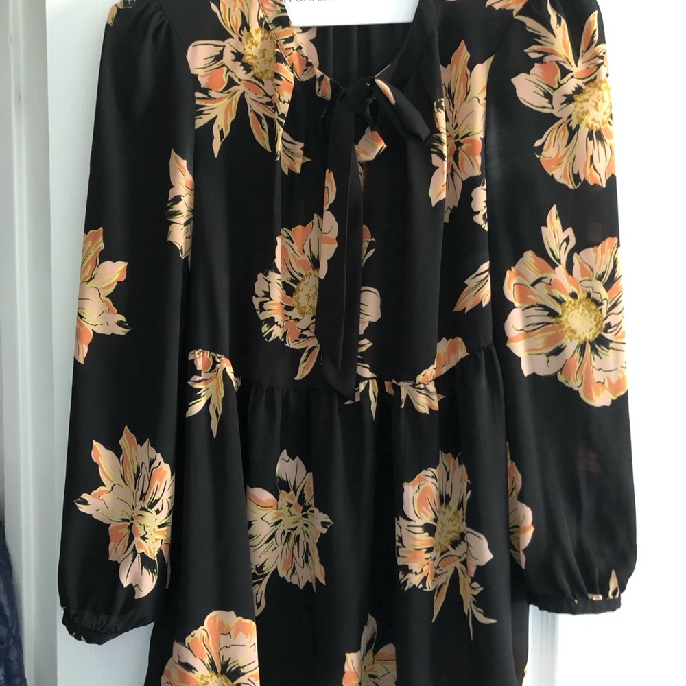 DR2 silky shirt perfect for the Spring season